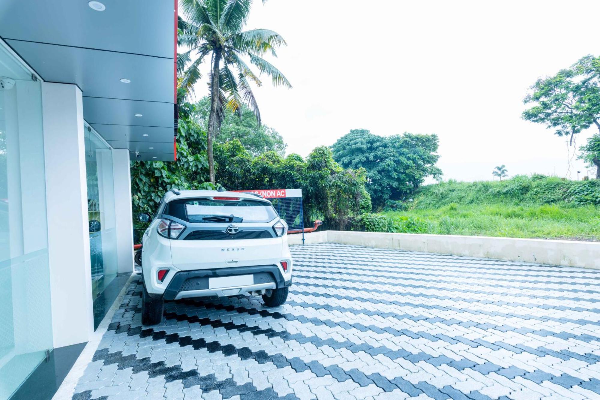 Treebo Airsuite Airport Hotel Kochi Exteriér fotografie